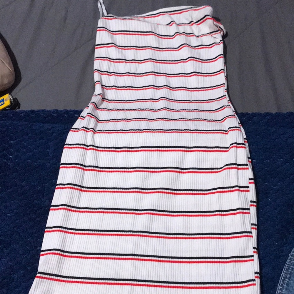 Black white and red body con dress